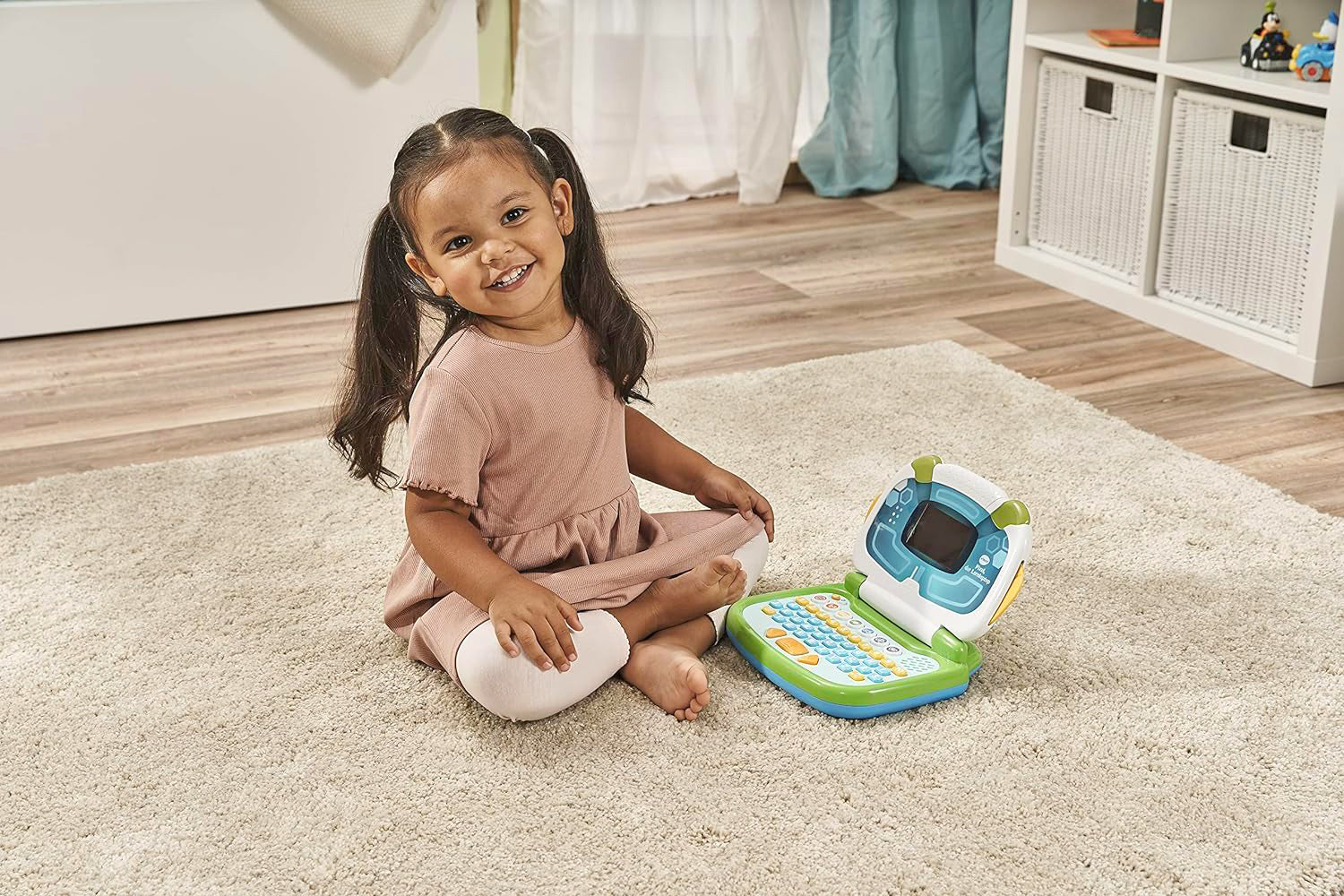 Clic the ABC 123 Laptop™ – VTech Electronics (HK) Limited